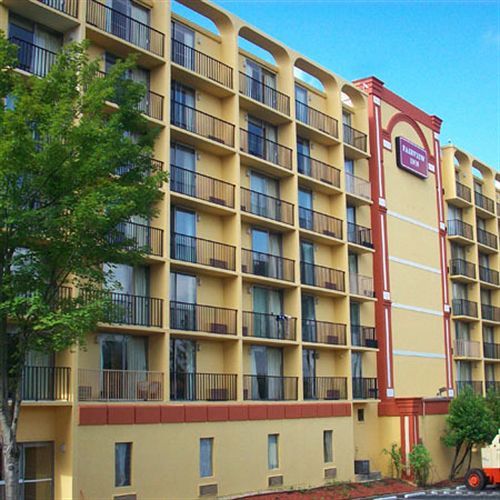 Knights Inn Six Flags Lodge West 외부 사진